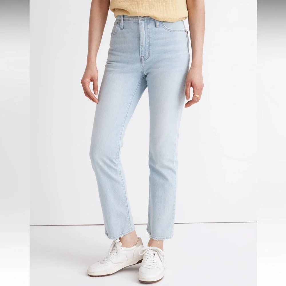 NWOT Madewell Light Blue Slim Demi Boot Jeans In “Bellmeade” Wash. Size 24”. - Picture 3 of 9